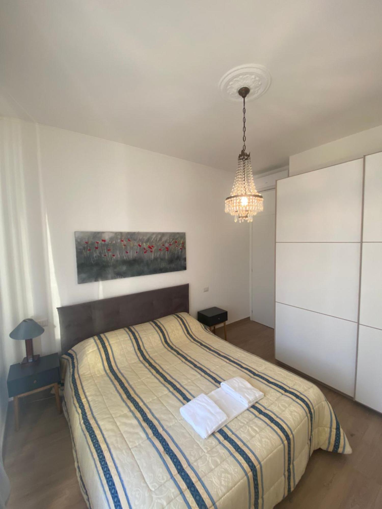 Апартаменты Federico'S House - Eleganza E Stile In Via Anselmo Da Baggio Милан Экстерьер фото